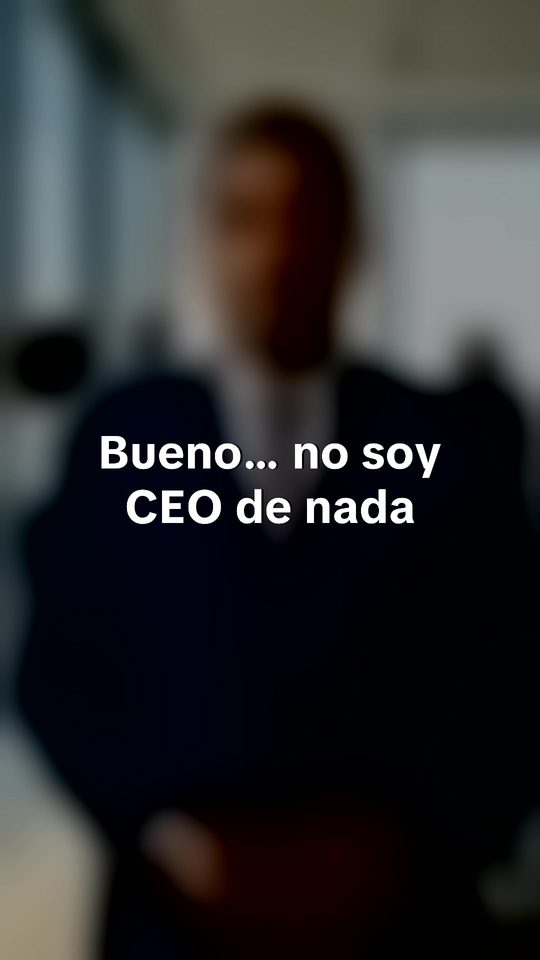 Foto 2: «Bueno… no soy CEO de nada»